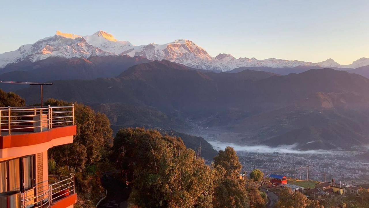 Hotel Pristine Himalaya Покхара Экстерьер фото
