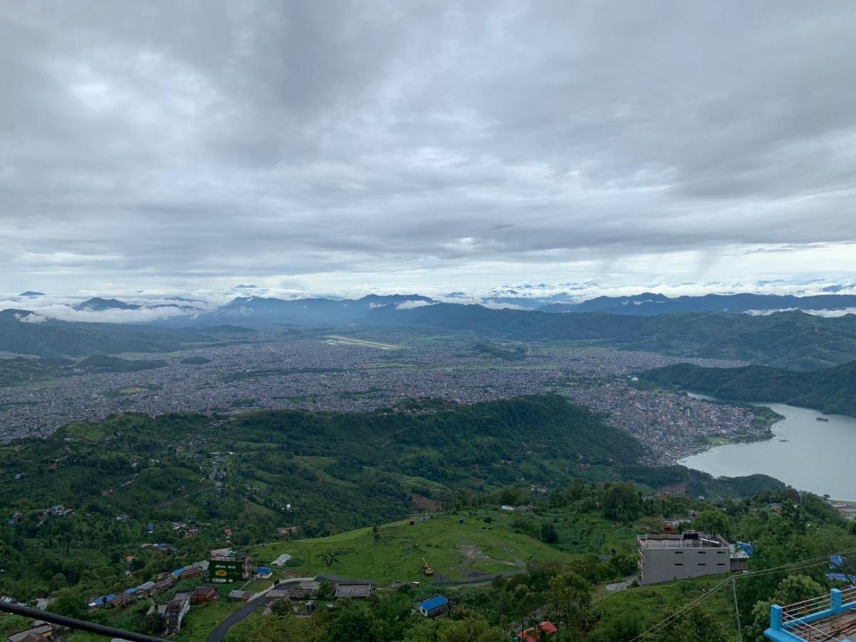 Hotel Pristine Himalaya Покхара Экстерьер фото