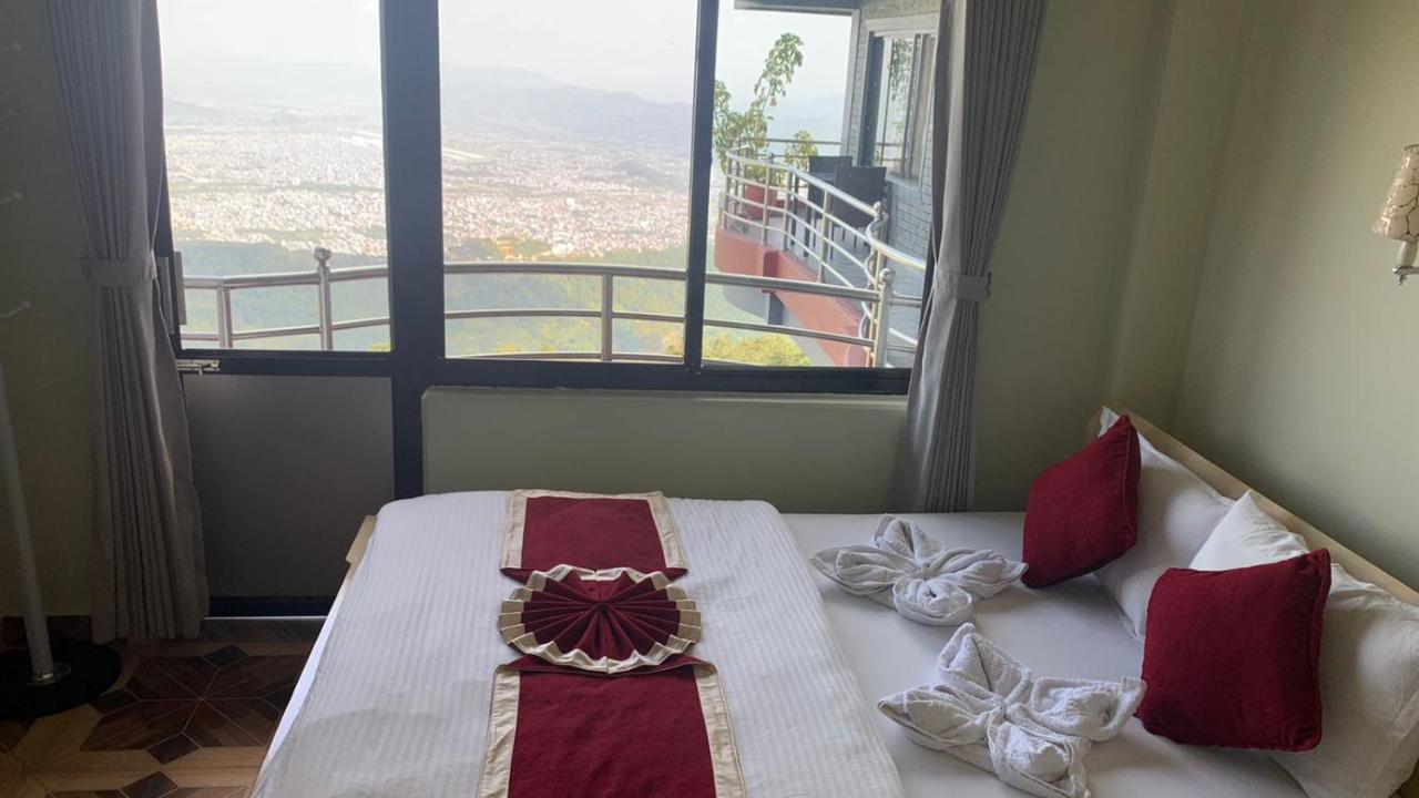 Hotel Pristine Himalaya Покхара Экстерьер фото
