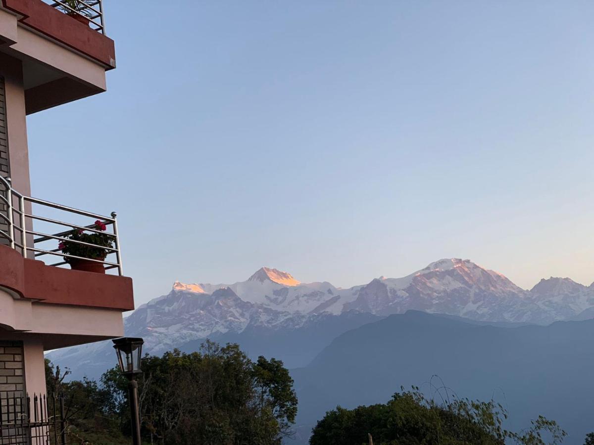 Hotel Pristine Himalaya Покхара Экстерьер фото