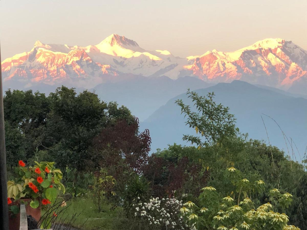 Hotel Pristine Himalaya Покхара Экстерьер фото